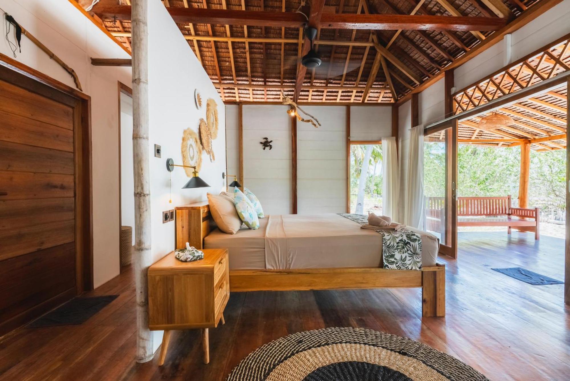 Reconnect - Private Island Resort & Dive Center Togean - Buka Buka Island Ampana Buitenkant foto