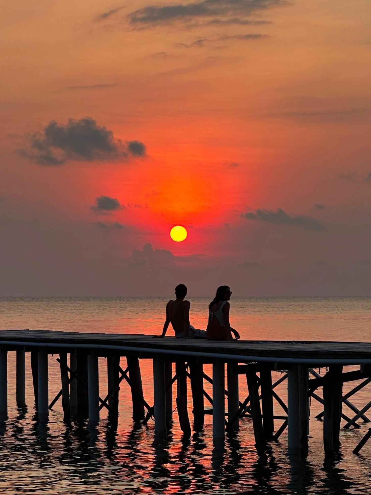 Reconnect - Private Island Resort & Dive Center Togean - Buka Buka Island Ampana Buitenkant foto