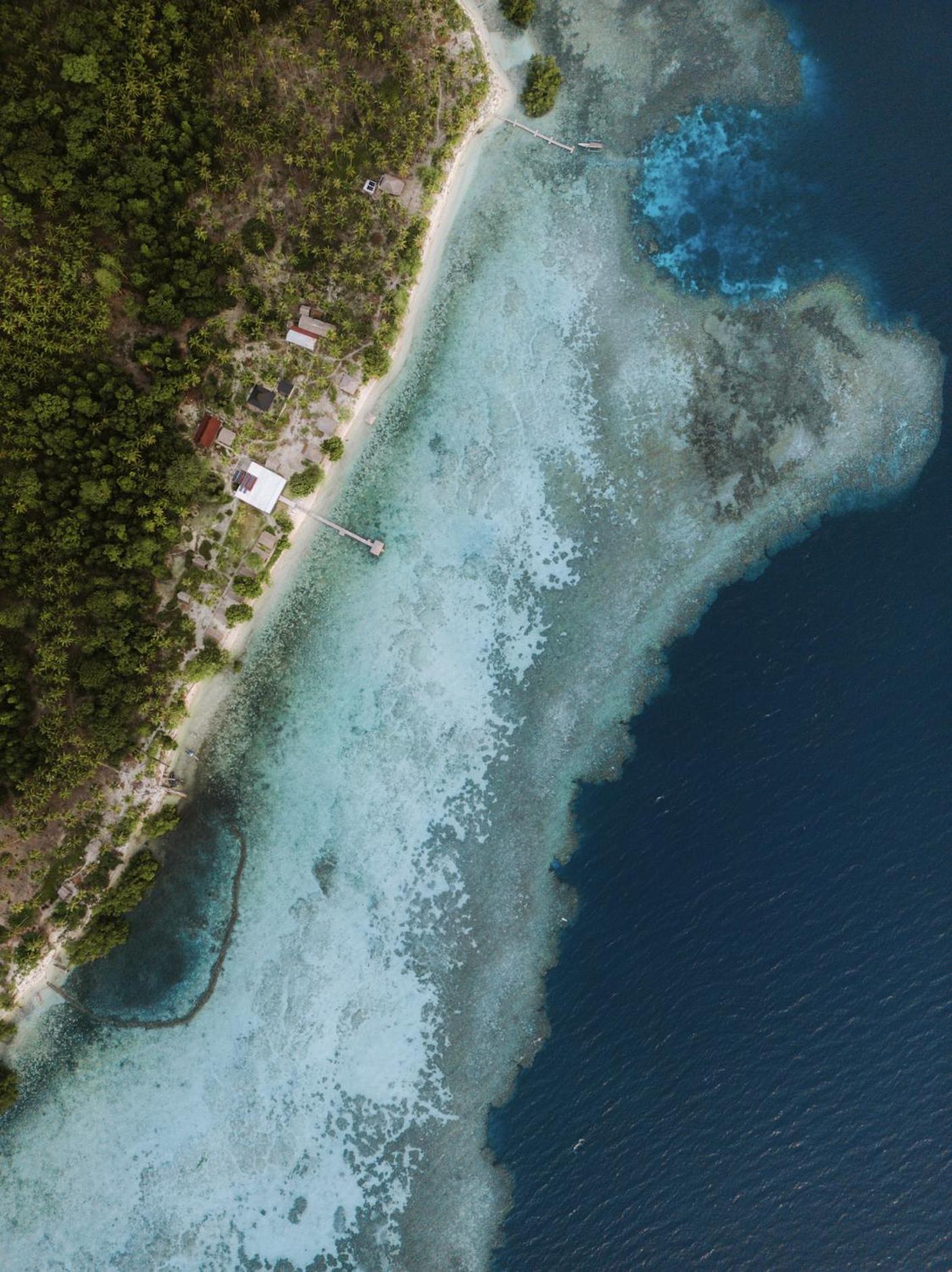 Reconnect - Private Island Resort & Dive Center Togean - Buka Buka Island Ampana Buitenkant foto